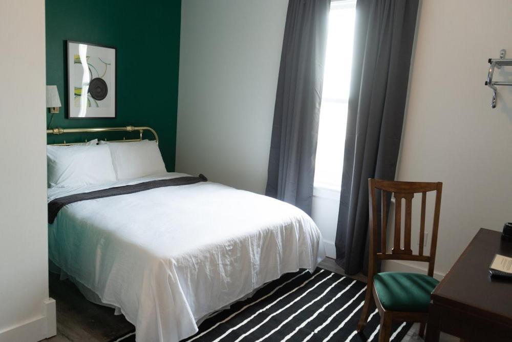 Royal Hotel 奇利瓦克 外观 照片